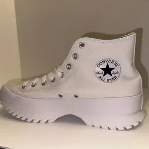 Converse | Shoes | Converse Chuck Taylor All Star High  display picture 1